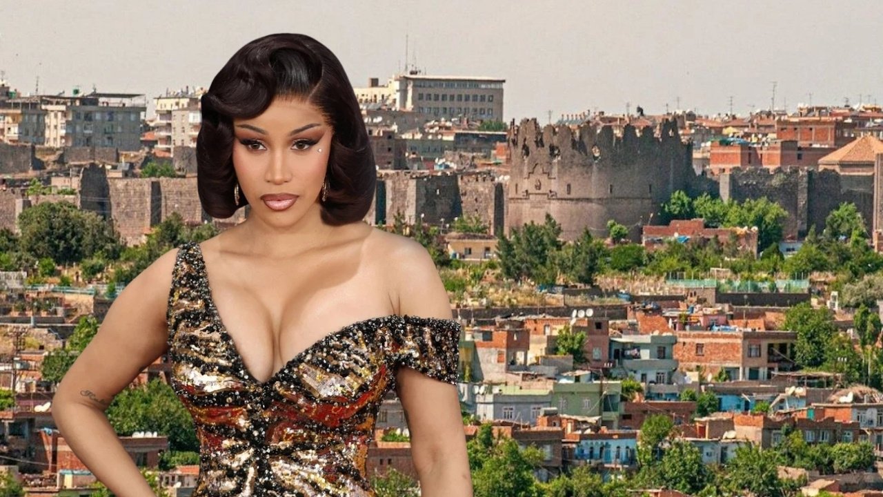 Yıldız rapçi Diyarbakırlı sanatçıyı paylaştı