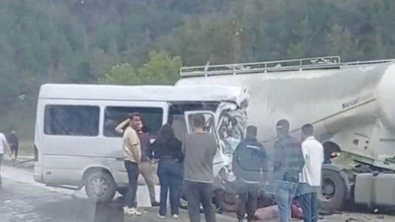 Antalya-Isparta yolunda can pazarı: 7 kişi öldü