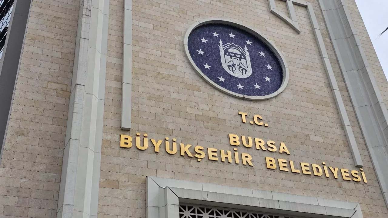 Bursa Büyükşehir Belediyesi AK Parti’ye geçti