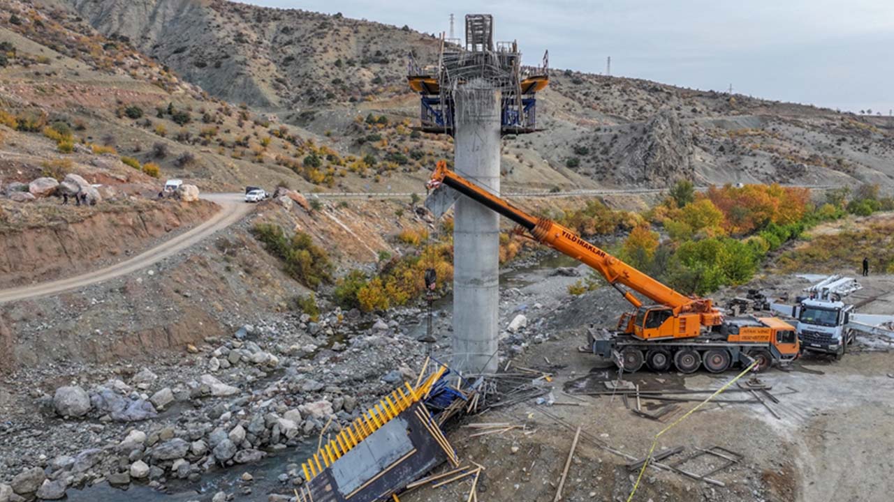 Diyarbakır'da ‘viyadük’ sanıkları hâkim karşısında