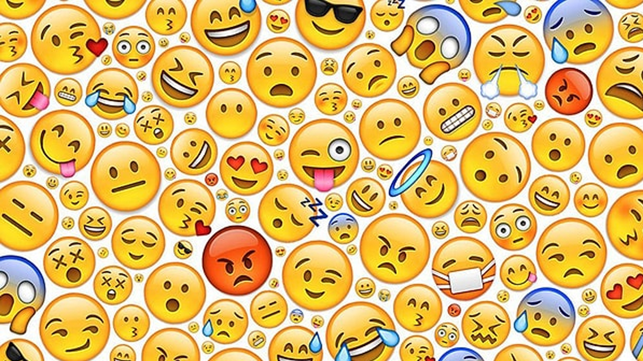 Bilim insanları emoji kullananları uyardı: İyi düşünün!