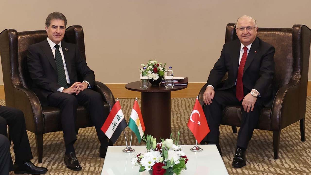 Bakan Güler Barzani ile görüştü