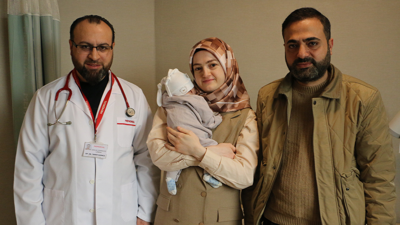Diyarbakır'da yemek borusu kapalı doğan bebeğe hayat veren müdahale