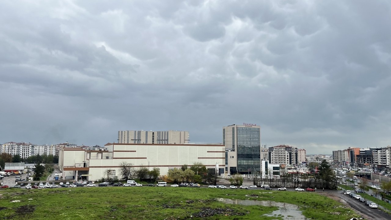 Diyarbakır ve Mardin’de dolu yağışı