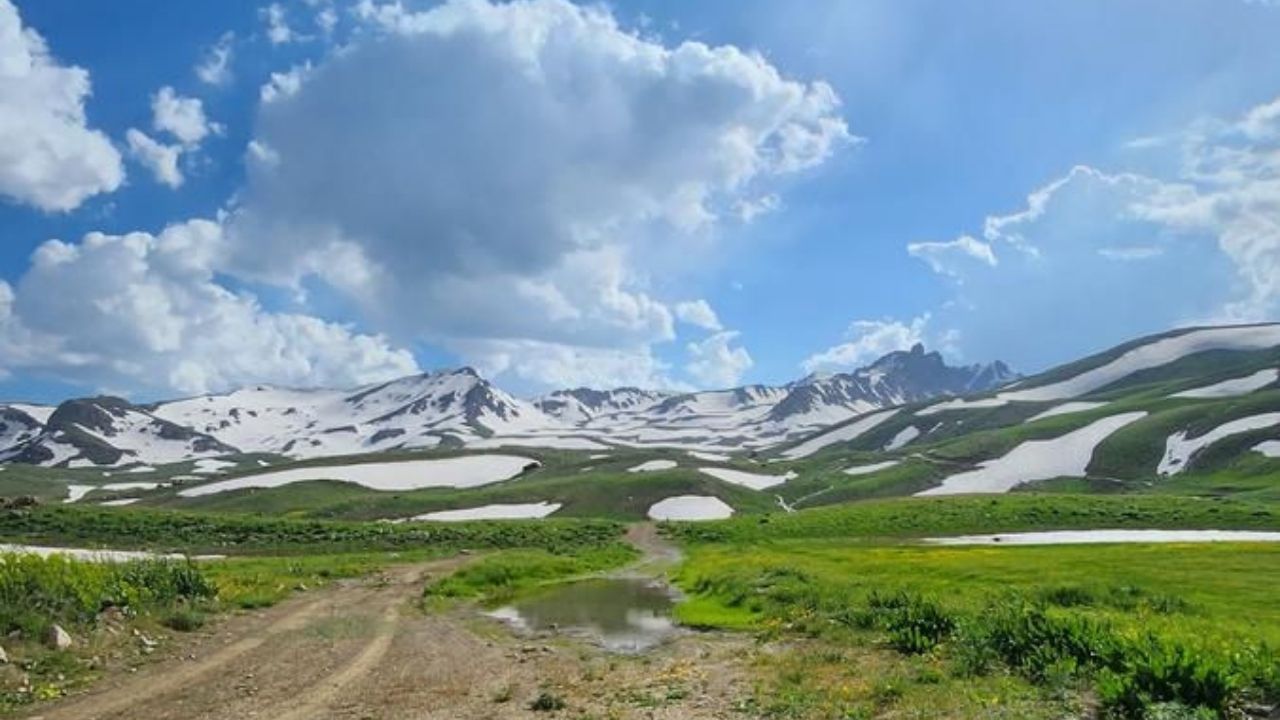 Alternatif yol da çöktü: Hakkari’nin gözü Berçelan’da