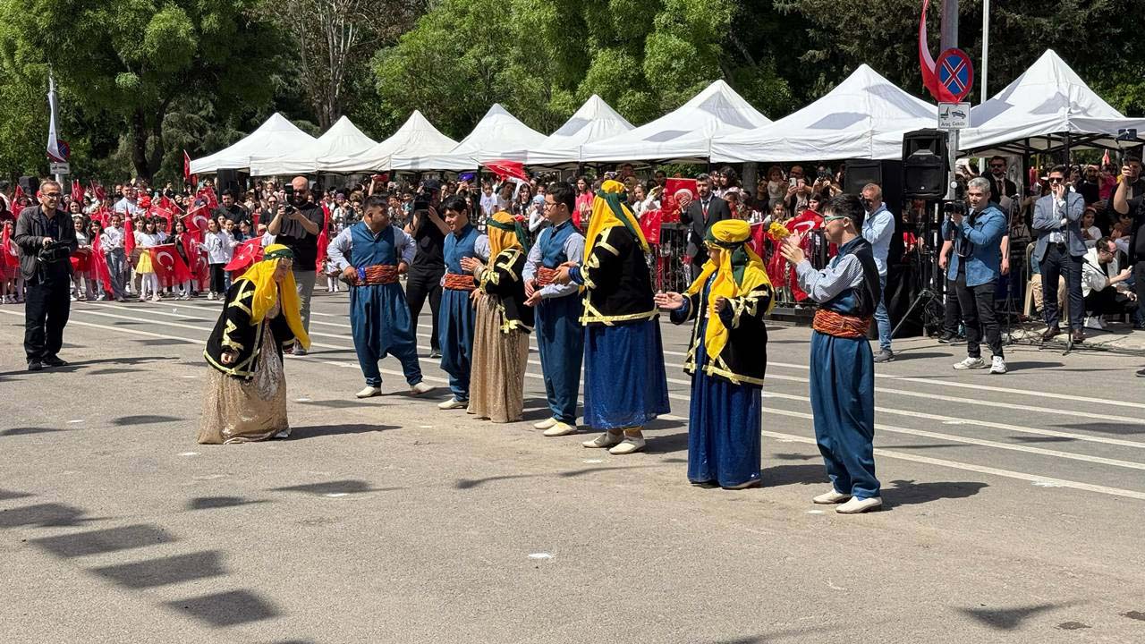 23 Nisan’da hangi kurumlar açık, hangileri kapalı?