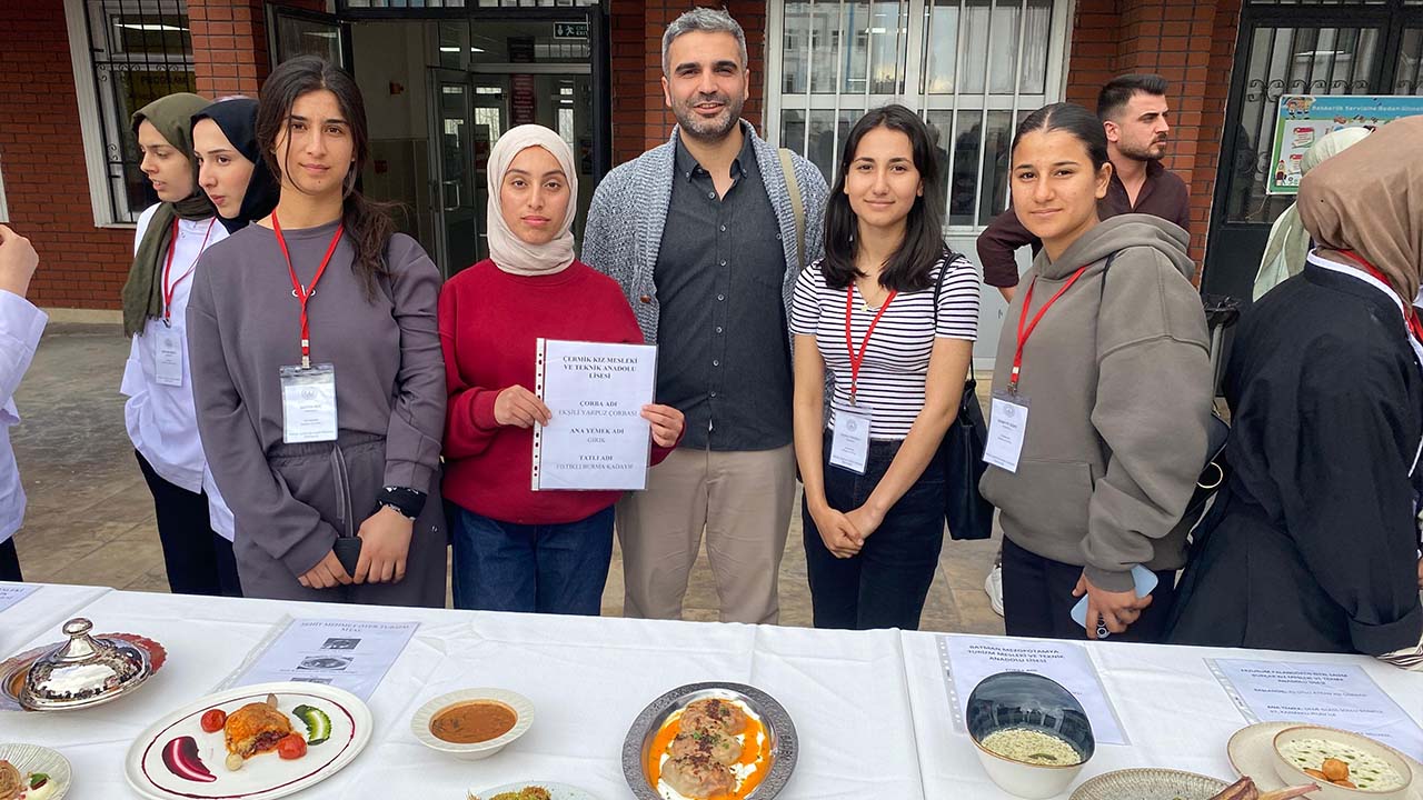 Diyarbakırlı öğrenciler hazırladığı yemeklerde 6 madalya kazandı