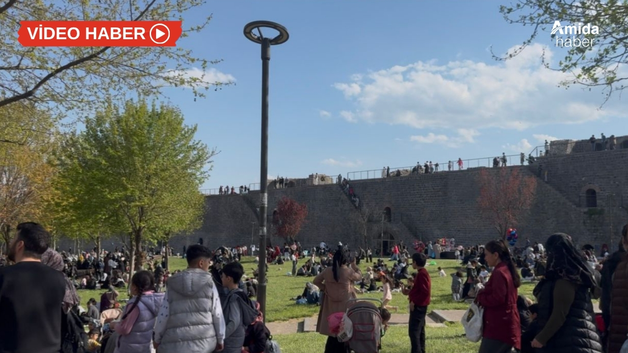 Diyarbakır’da güneş yüzünü gösterdi, vatandaşlar akın etti