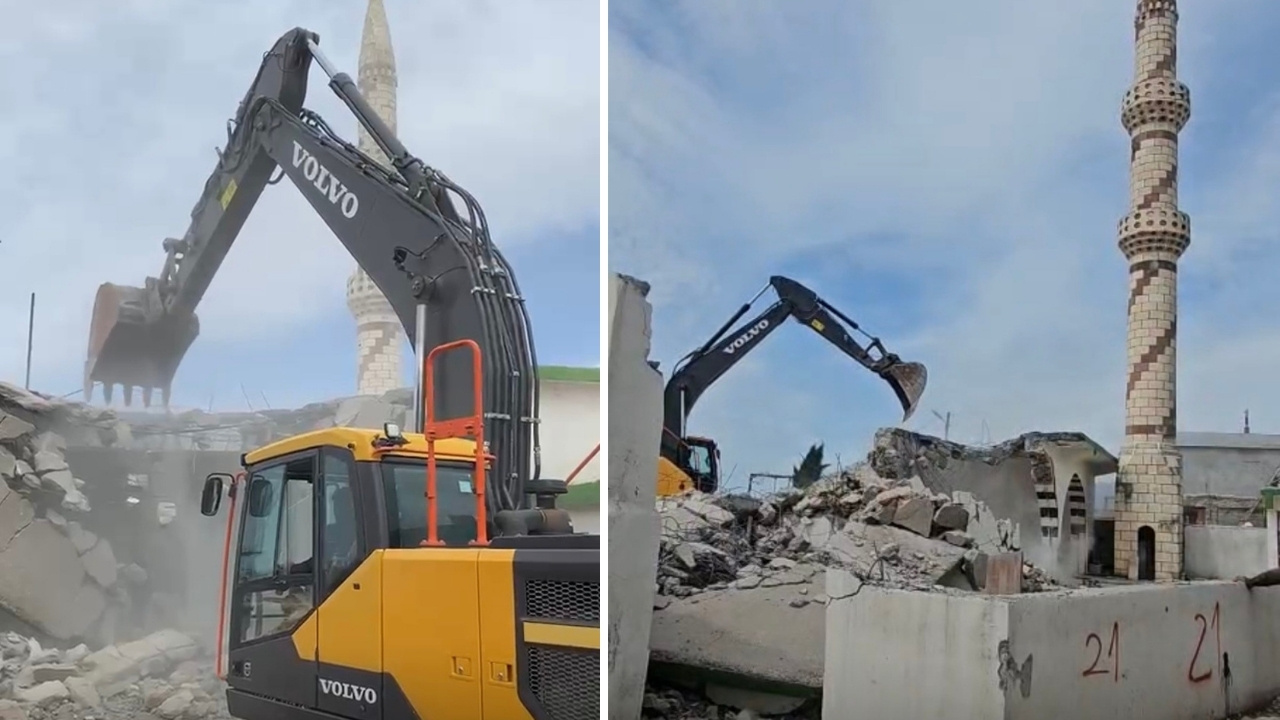 Diyarbakır’da ağır hasar alan cami yıkıldı
