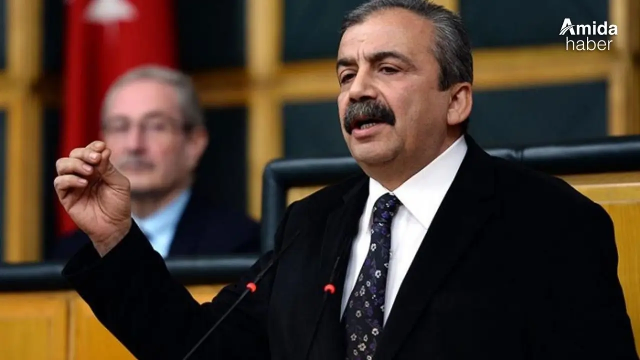 Sırrı Süreyya Önder'in hayatı belgesel oluyor: Süreyya yolda