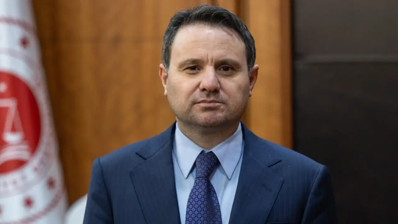 Gürlek: Umut Altaş olayı çözecek kişi, iadesini bekliyoruz