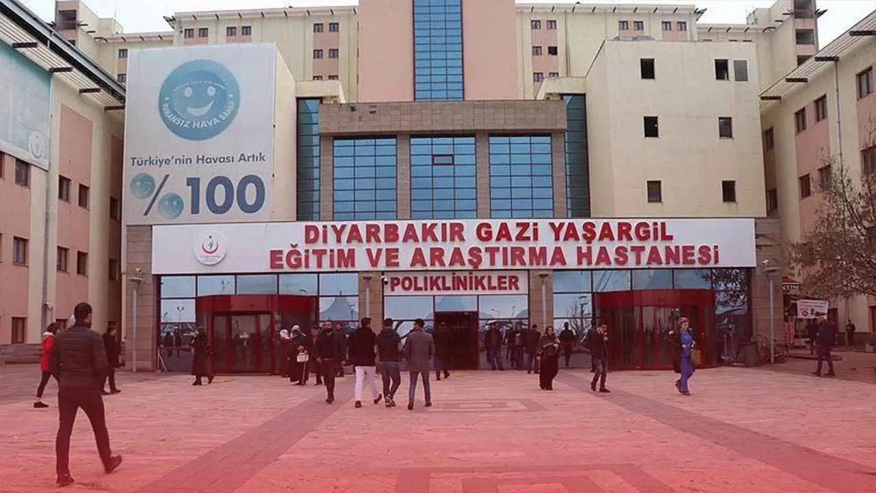Diyarbakır’da acil serviste doktora saldırı