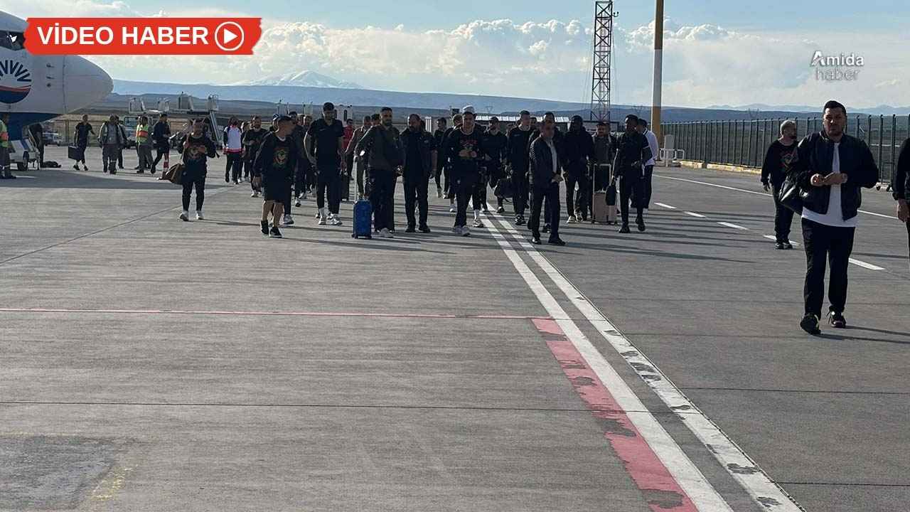 Amedspor kafilesi Iğdır'da