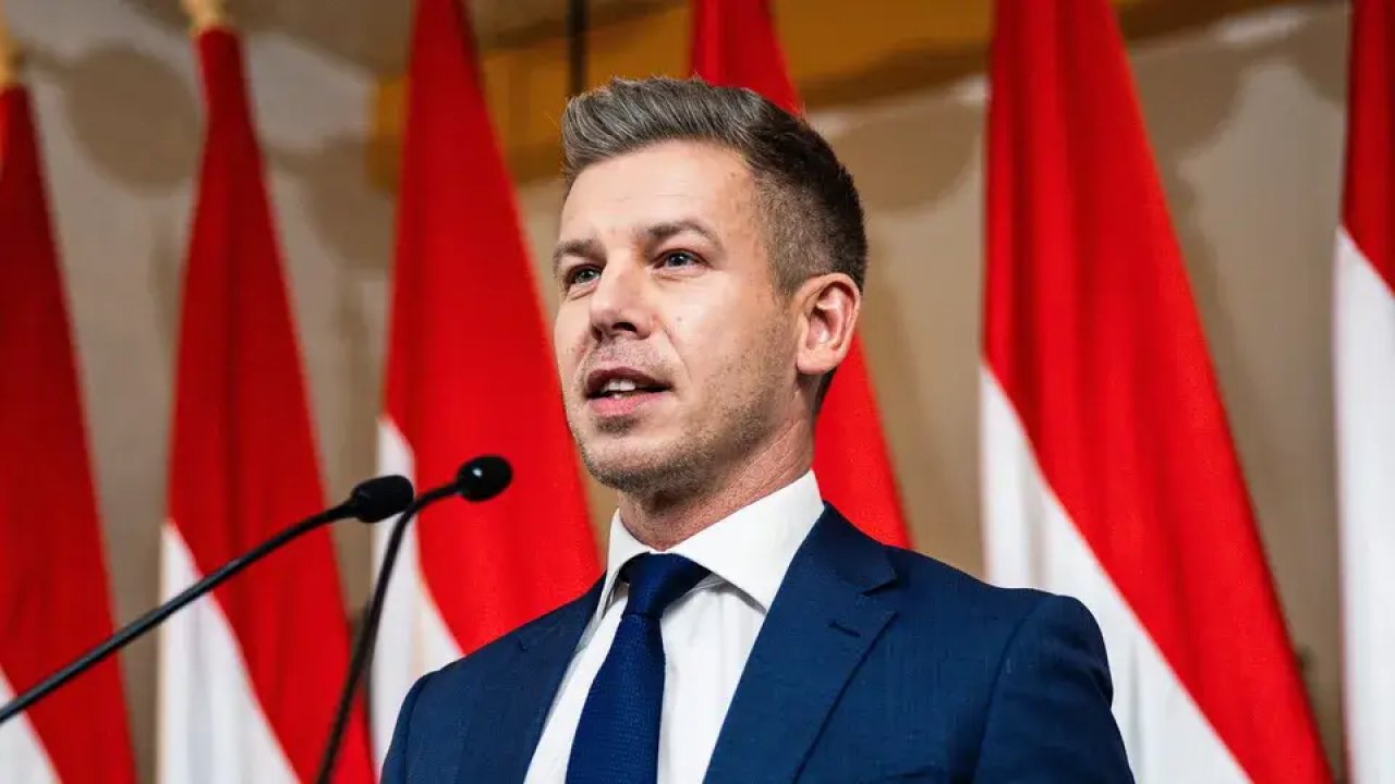 Yeni başbakan, adalet bakanlığına kayınbiraderini atadı