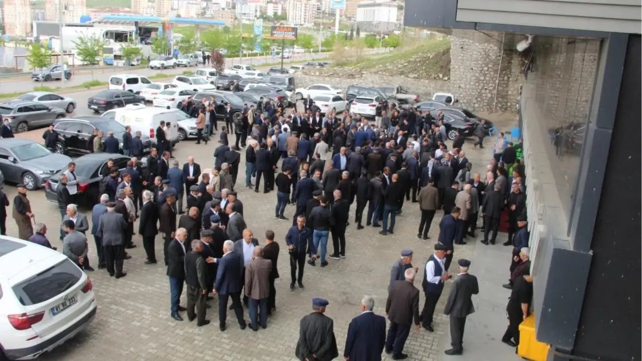 29 kişinin yaralandığı arazi kavgasında barış sağlandı
