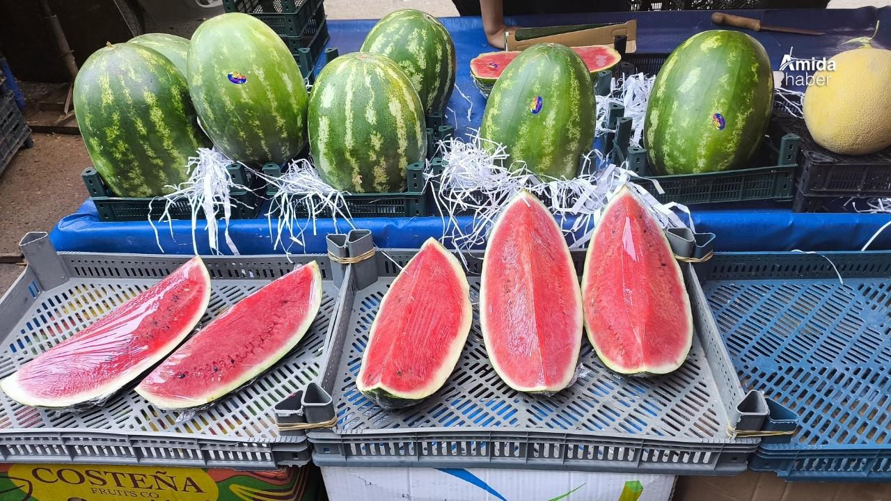 Diyarbakır’da karpuzun fiyatı yarı yarıya düştü