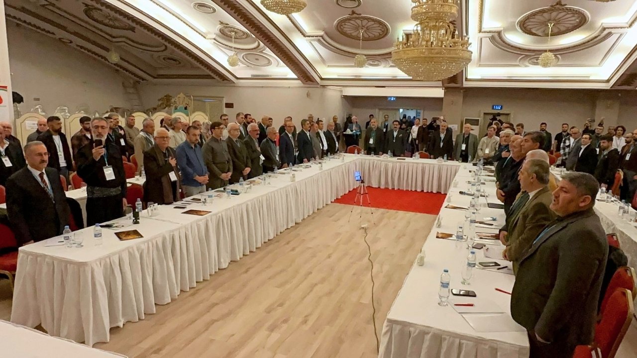 Diyarbakır’da kurulan yeni platform karıştı: 16 kişi istifa etti