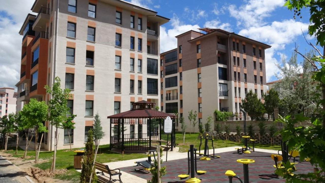 18 yaşındaki genç kız parkta ölü bulundu