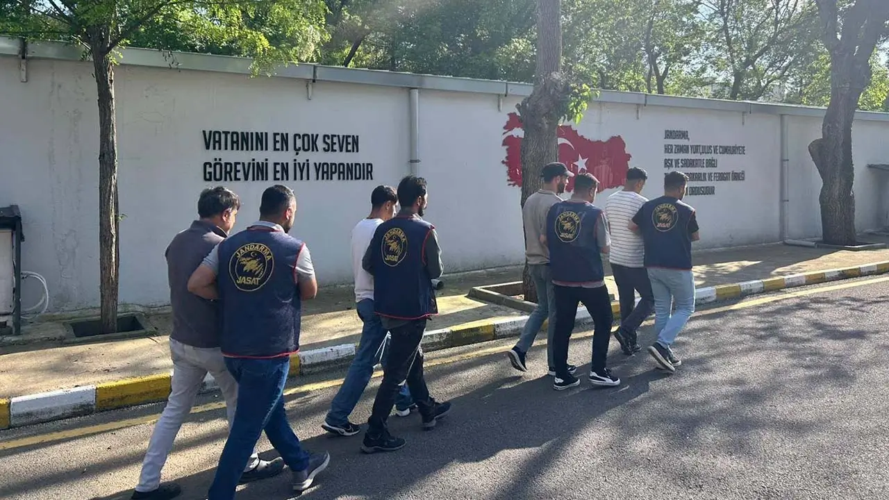 Diyarbakır jandarmadan operasyon: 162 kişi yakalandı