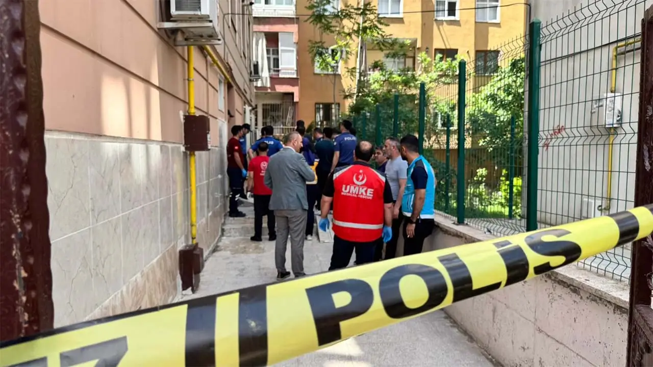 Siirt’te pencere temizlerken düşen kadın öldü