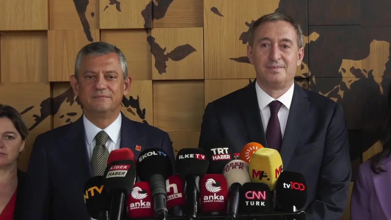 Tuncer Bakırhan’dan CHP’ye destek: Hukuk skandalı