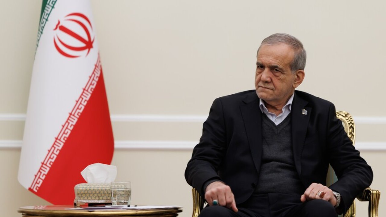 Pezeşkiyan'ın istifa ettiği iddiasına Tahran'dan açıklama