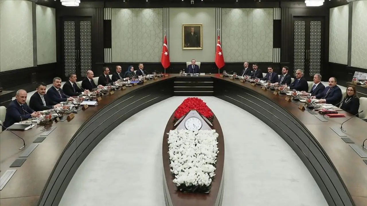 Kabine toplanıyor: Gündem ekonomi ve süreç