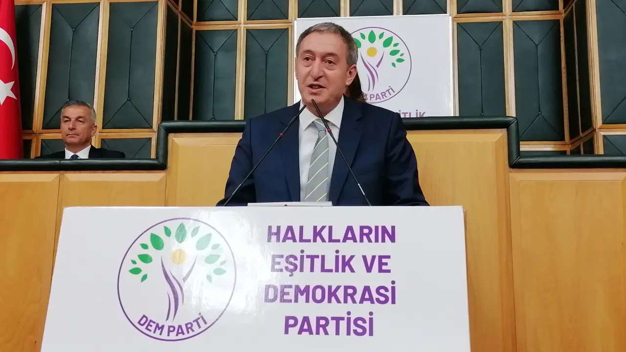 Bakırhan: Çerçeve yasa demokrasinin kök hücresi olacak