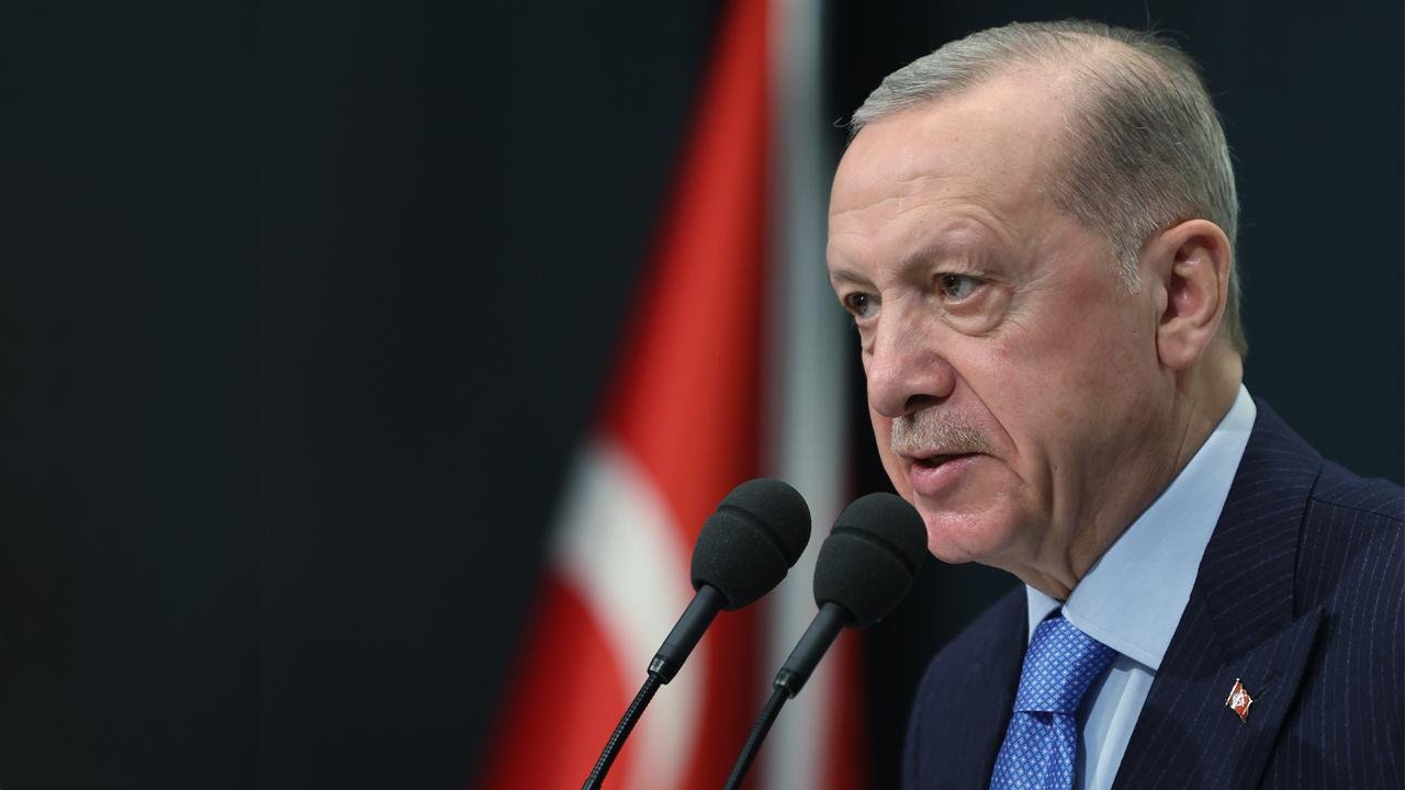 Erdoğan'dan CHP'ye: Dün kahraman dediklerine bugün hain diyorlar