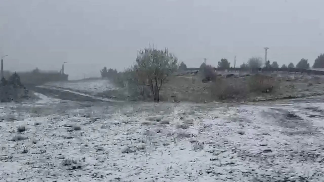 Ardahan Haziran’da kara teslim oldu, yollar kapandı
