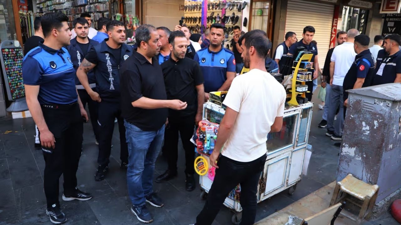 Diyarbakır’da kaldırım işgallerine müdahale