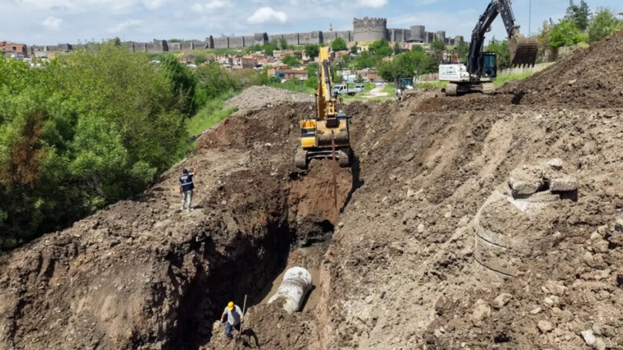 Diyarbakır’da 13 mahalleye yeni altyapı