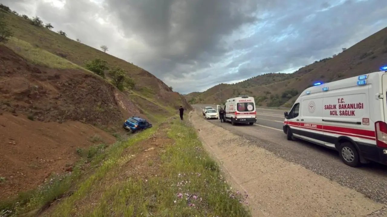 Diyarbakır’da otomobil araziye uçtu: 1 ölü, 3 yaralı
