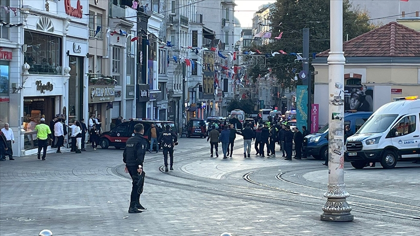 İstanbul’daki saldırıda gözaltına alınan 17 kişi tutuklandı