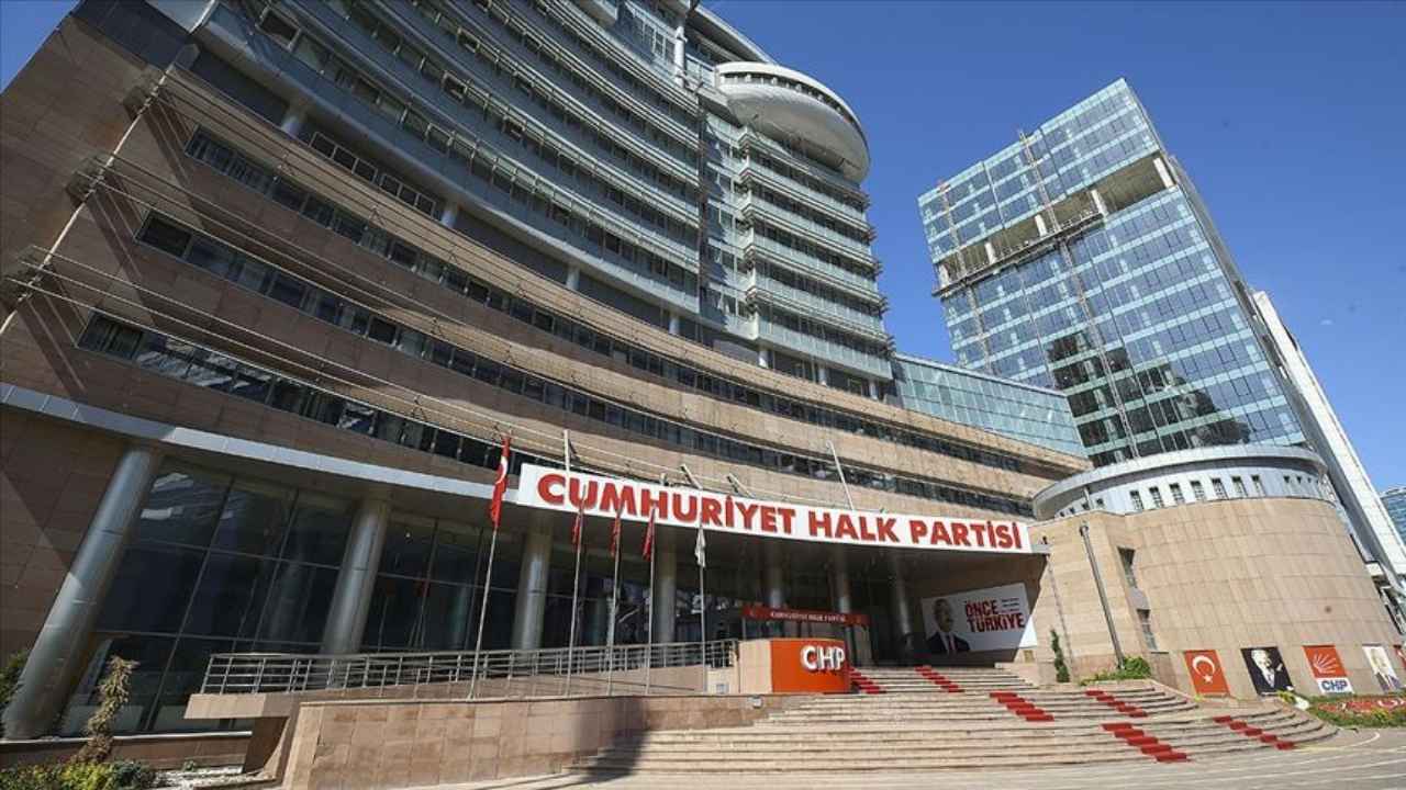 CHP’li belediye başkanı görevden uzaklaştırıldı