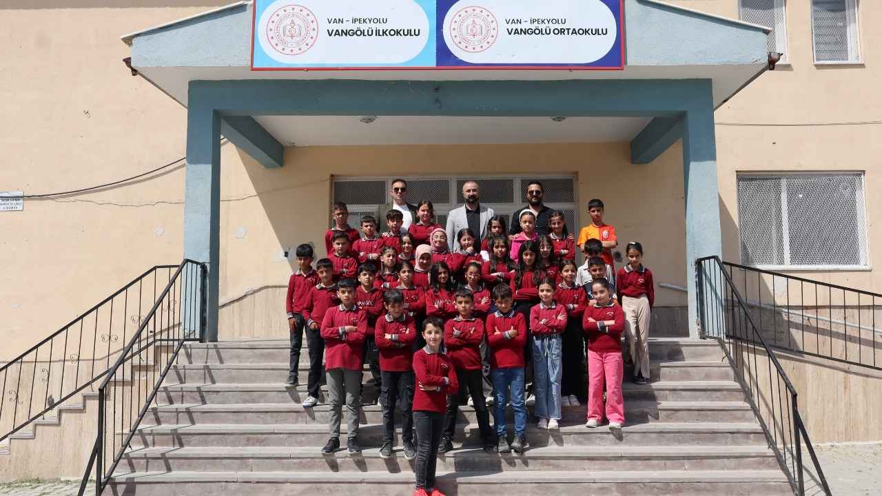 Vanlı öğrenciler dünya şampiyonu oldu