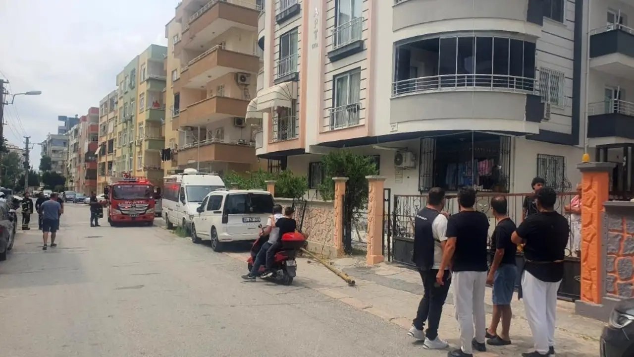 Halat koptu, işçiler metrelerce yükseklikten düştü