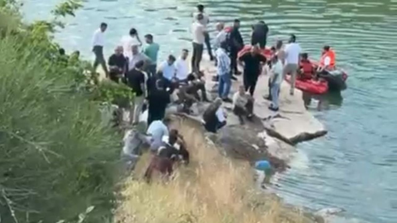Siirt’te Botan Çayı’na giren çocuk boğuldu