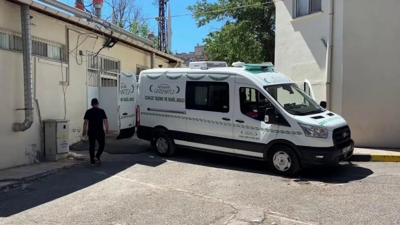 Gaziantep'te 17 yaşındaki genç babasını vurdu