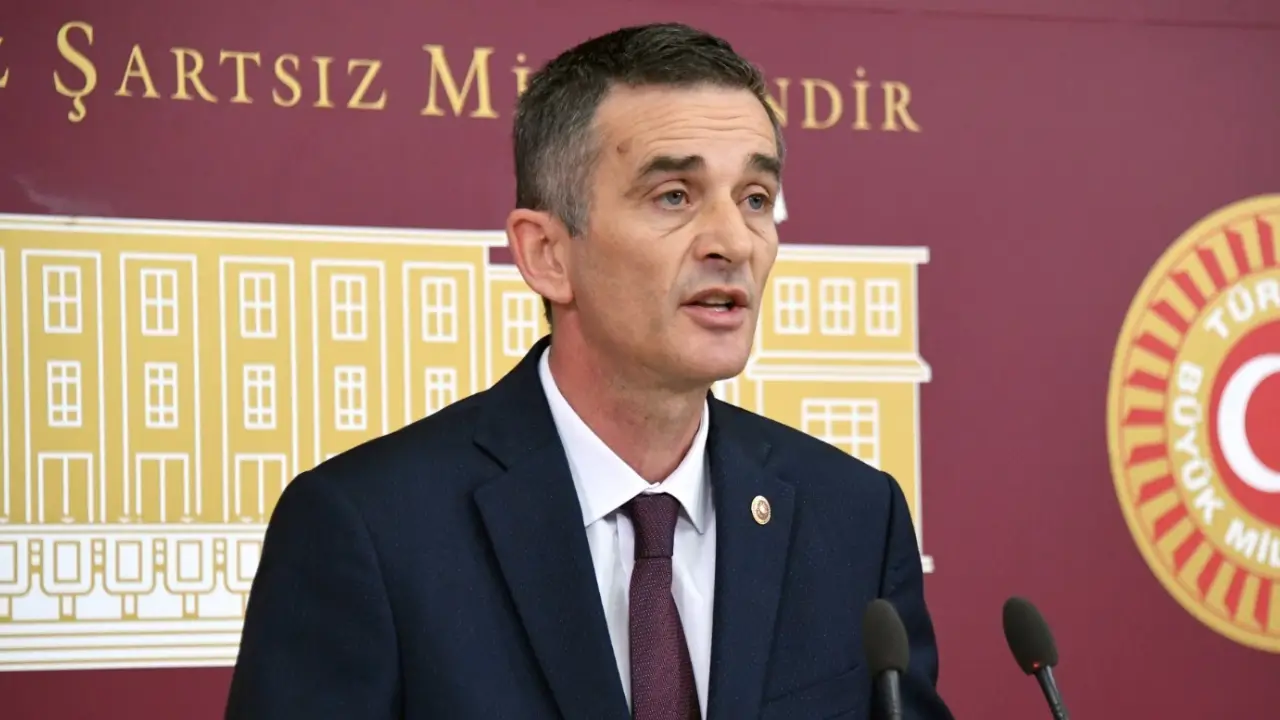 Ümit Dikbayır CHP'den istifa etti