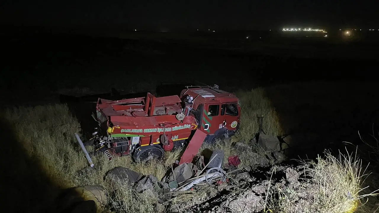 Minibüs ile arazöz çarpıştı: 8 yaralı