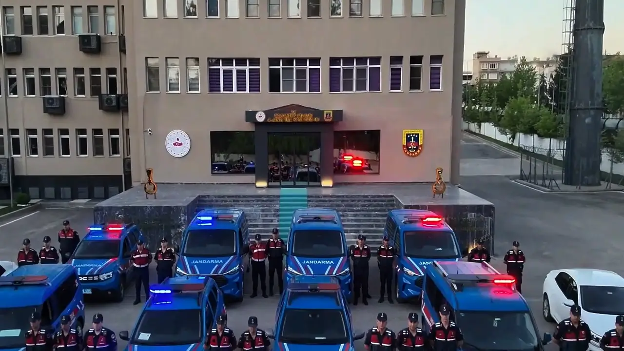 Diyarbakır dahil 9 ilde dolandırıcılık operasyonu: 73 gözaltı