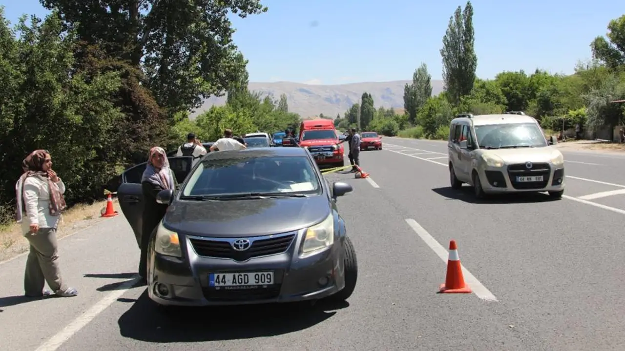 Malatya'da kaza: 2 kişi öldü, 4 kişi ağır yaralandı