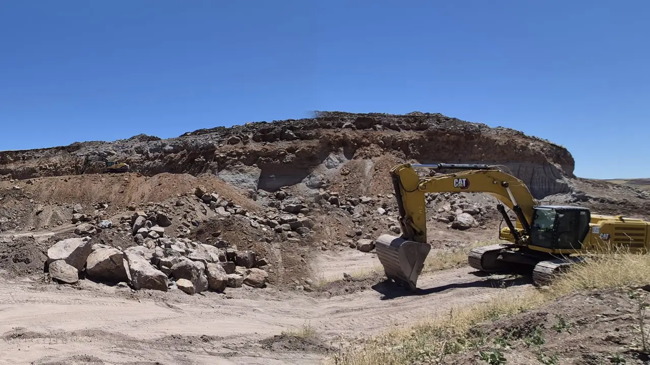 Diyarbakır’da 2 bin nüfuslu mahallenin mera alanı tahrip edildi