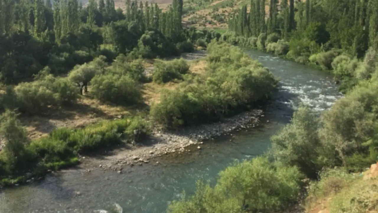 Diyarbakır'dan dalgıçlar gidecek: Habur Çayı'nda bir genç kayboldu