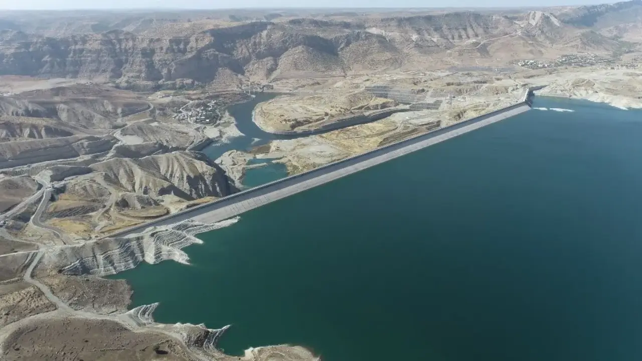 Mardin'de baraj gölüne giren 27 yaşındaki genç hayatını kaybetti