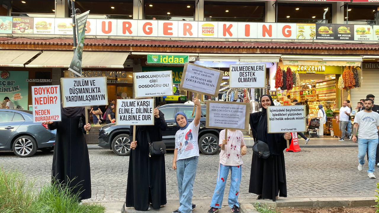 Diyarbakır'da Burger King önünde boykot eylemi