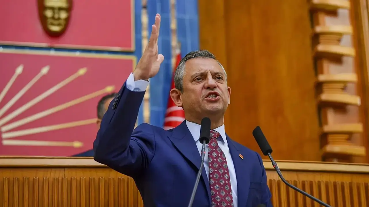 Özgür Özel’den veda konuşması: CHP’den ayrıldı