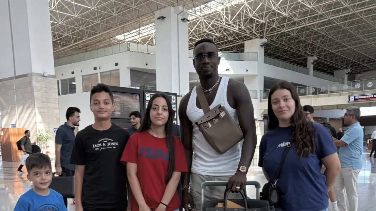 Diagne Amedspor'un Burdur'daki kampına doğru yola çıktı