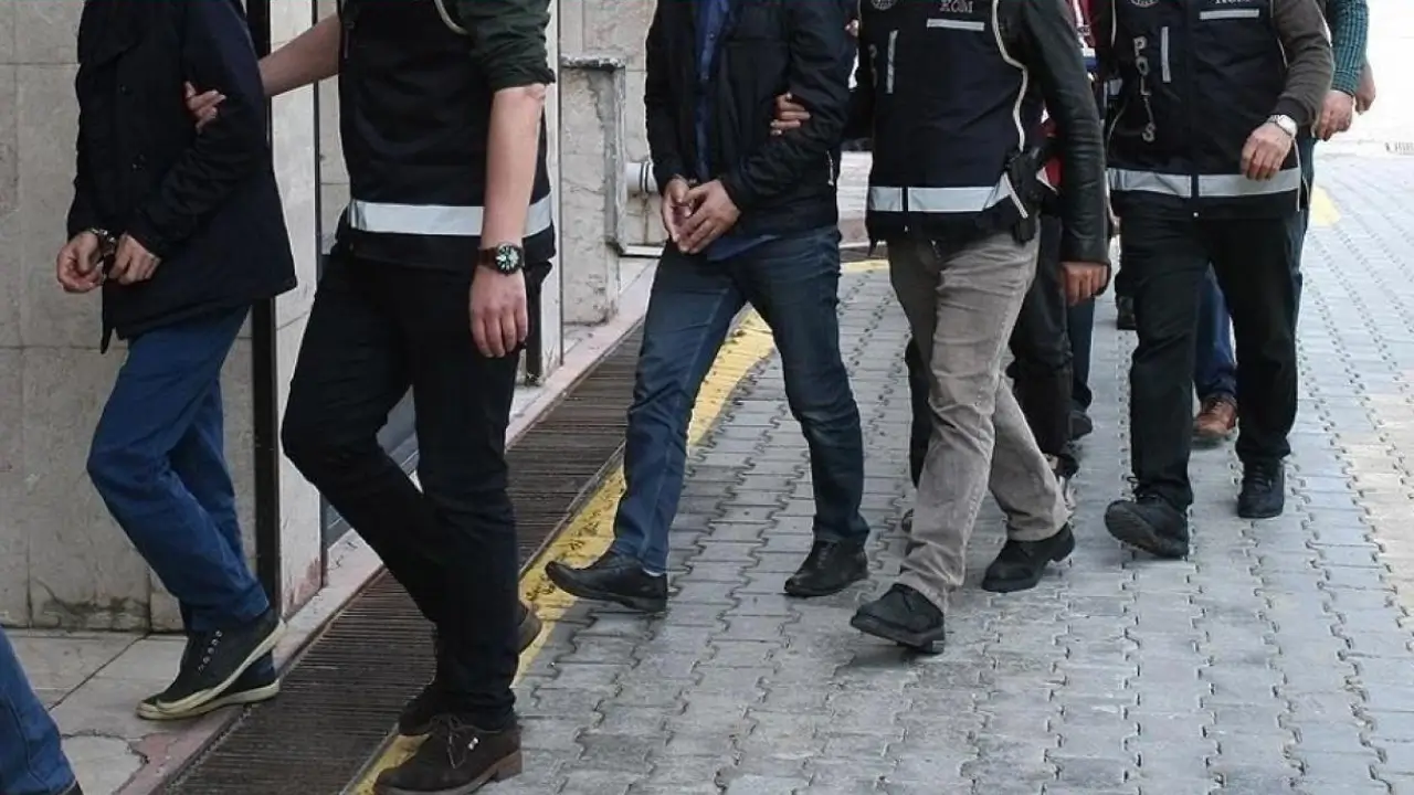 FETÖ’nün güncel yapılanmasına operasyon: Diyarbakır da var